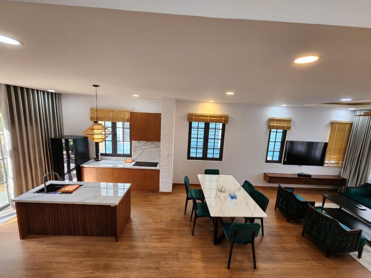 DUY QUÂN VILLA 5 - MS 204: Biệt thự song lập 8x20m - Đối diện công viên