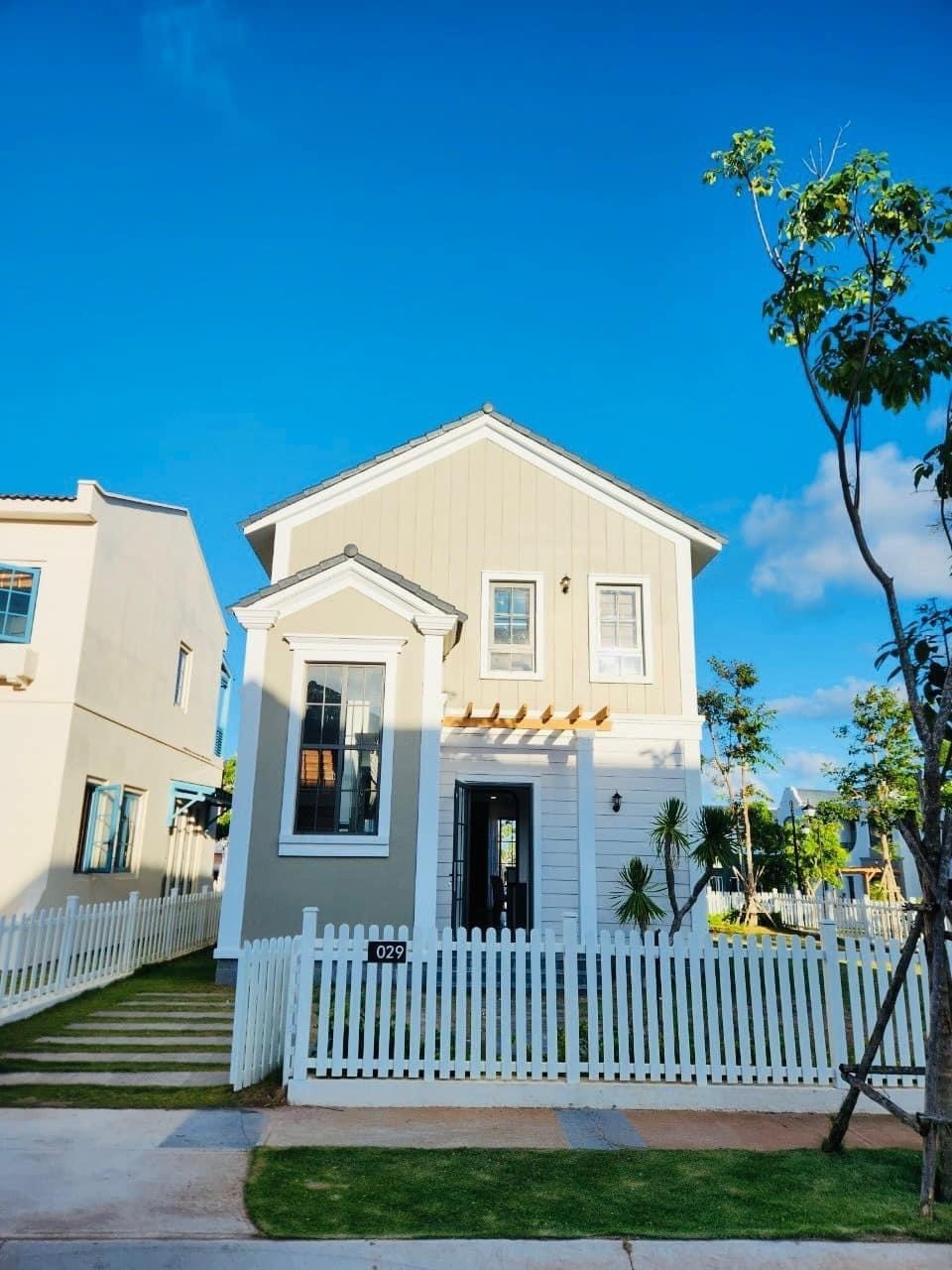 DUY QUÂN VILLA - MS 200: Biệt thự đơn lập 20x20m