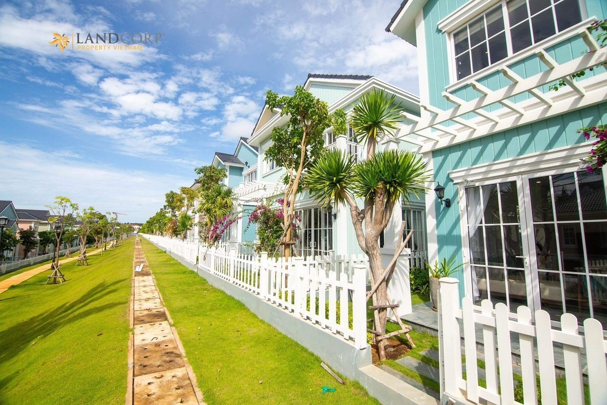 VENICE VILLA - MS 15: Biệt thự song lập 10x20m - View Biển