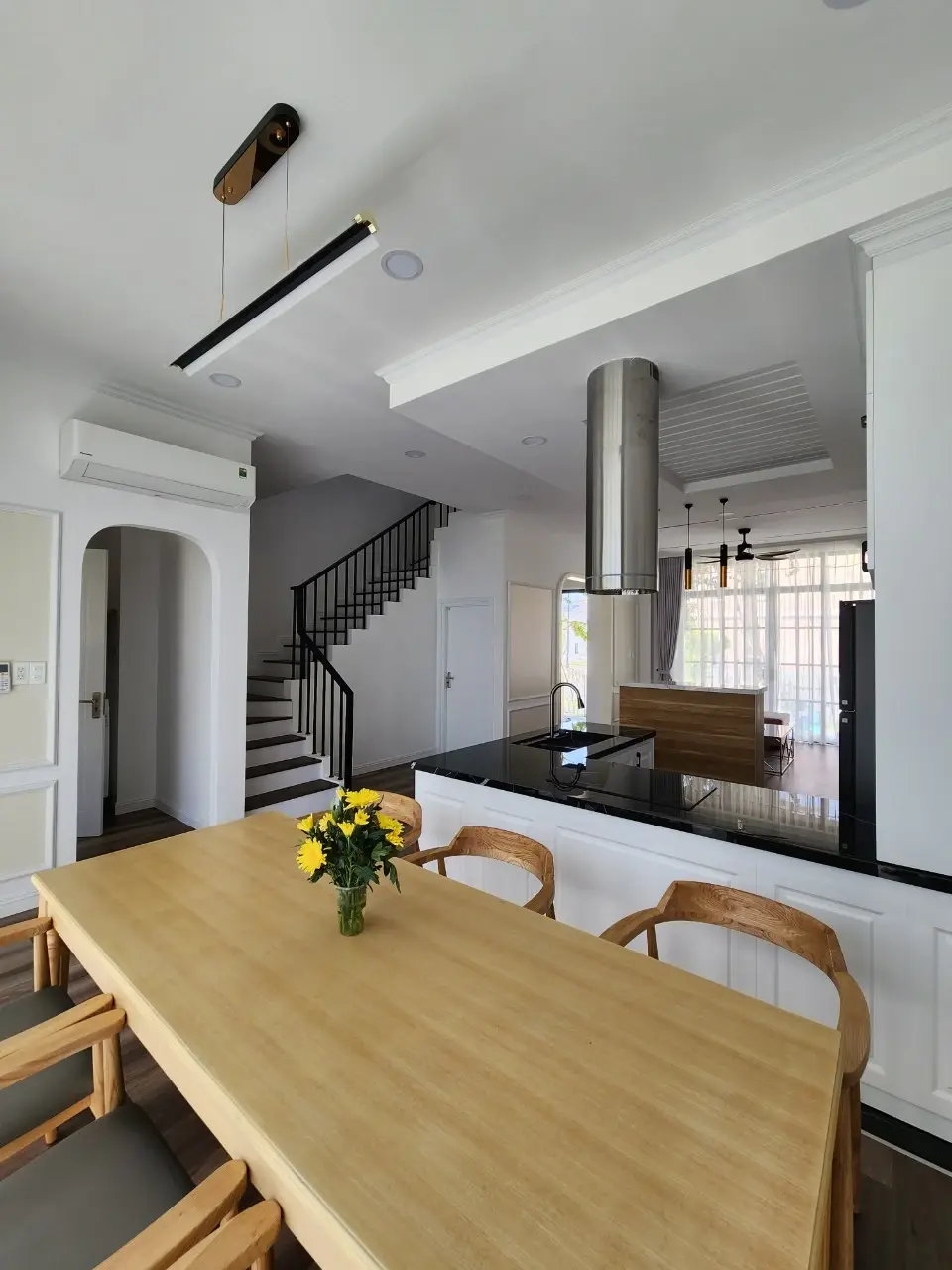 DUY QUÂN VILLA 2 - MS 201: Biệt thự song lập 8x20m