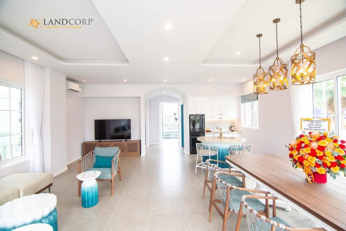 VENICE VILLA - MS 15: Biệt thự song lập 10x20m - View Biển