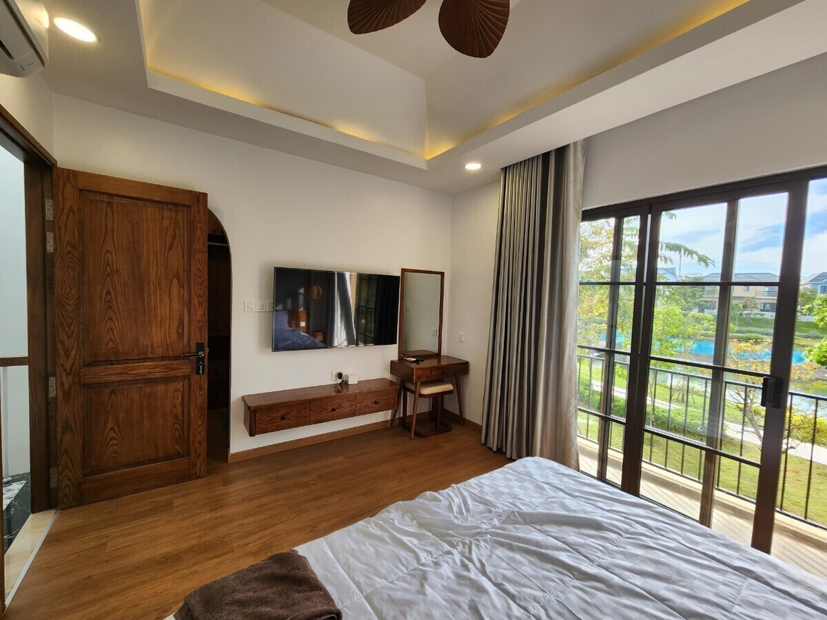 DUY QUÂN VILLA 5 - MS 204: Biệt thự song lập 8x20m - Đối diện công viên