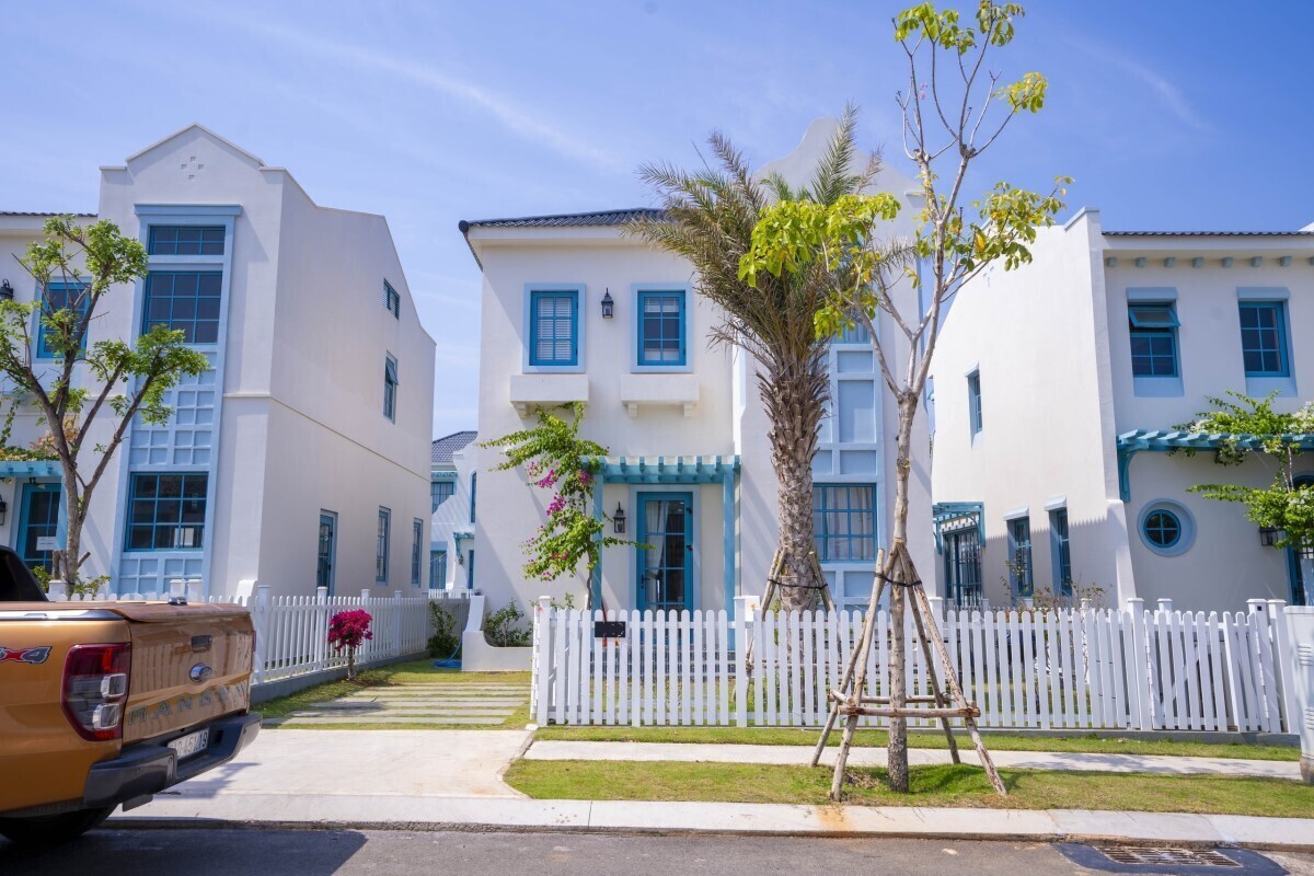 FULL HOUSE VILLA - MS 36: Biệt thự song lập 10x20m