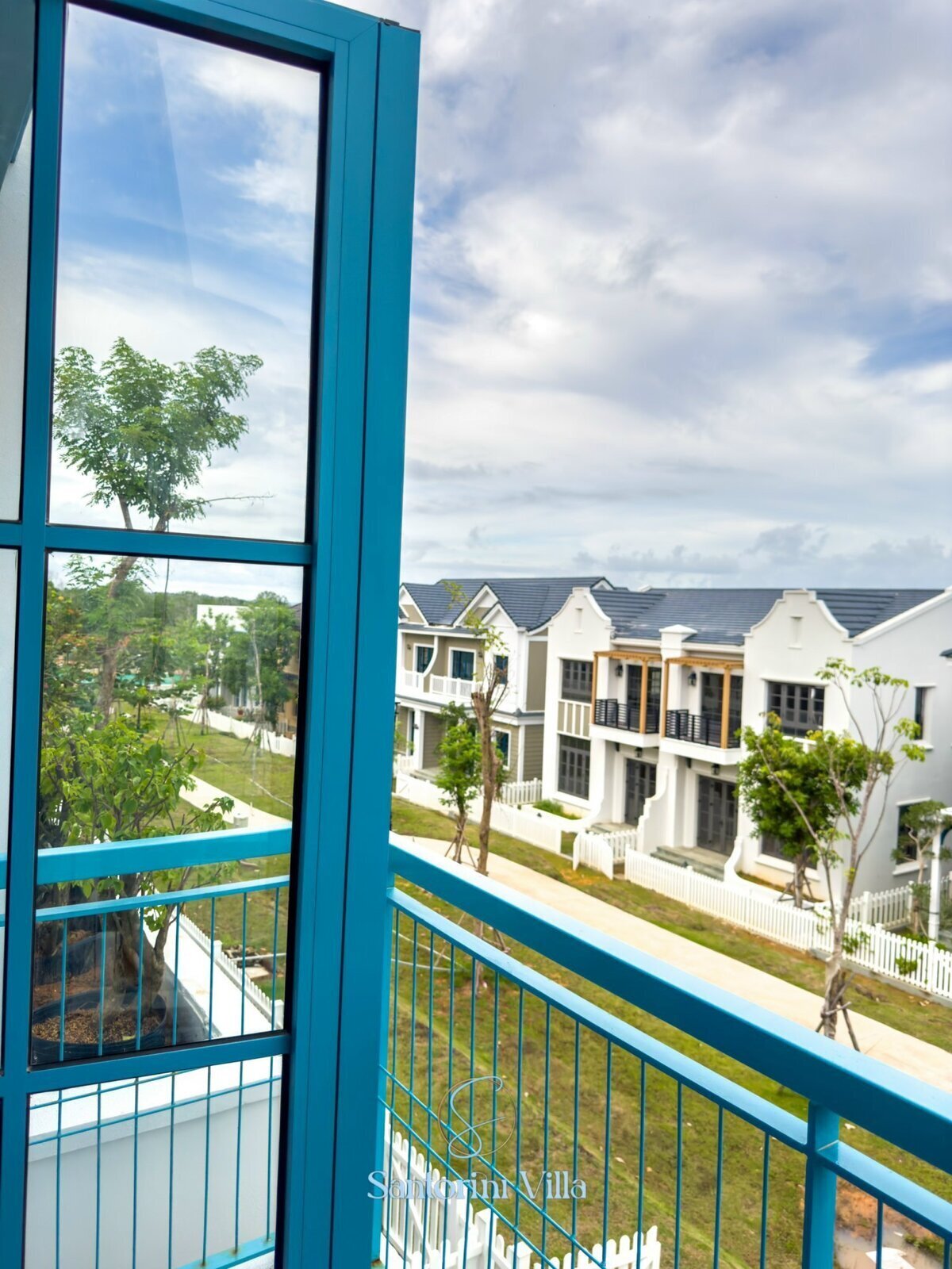 SANTORINI VILLA 2 - MS 06: Biệt thự song lập 8x20m - 04 Phòng ngủ