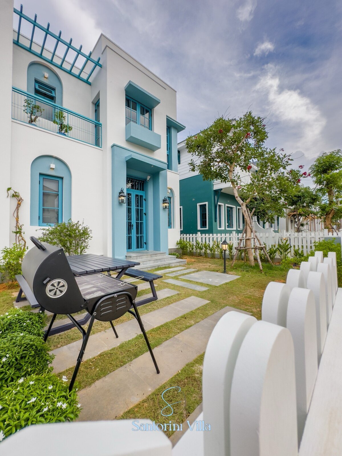 SANTORINI VILLA 2 - MS 06: Biệt thự song lập 8x20m - 04 Phòng ngủ