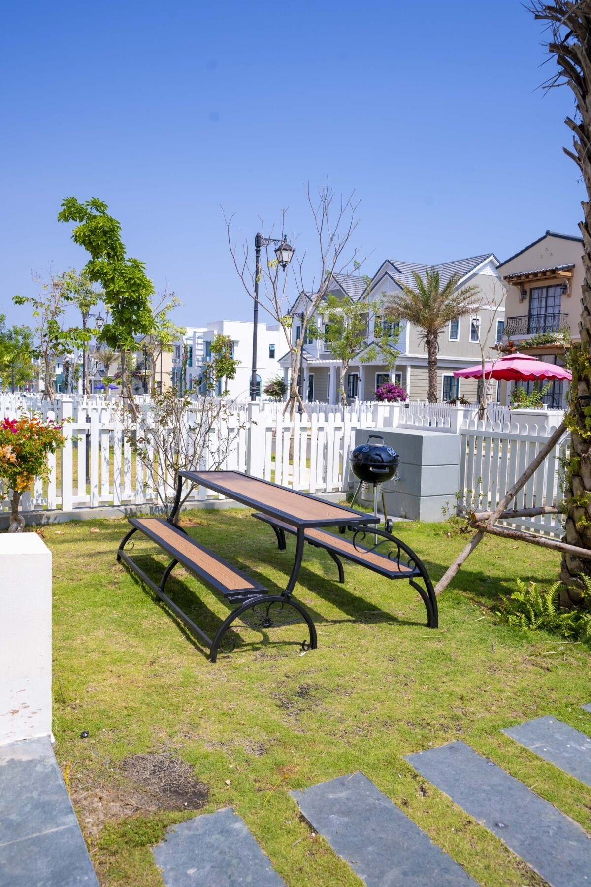 FULL HOUSE VILLA - MS 36: Biệt thự song lập 10x20m