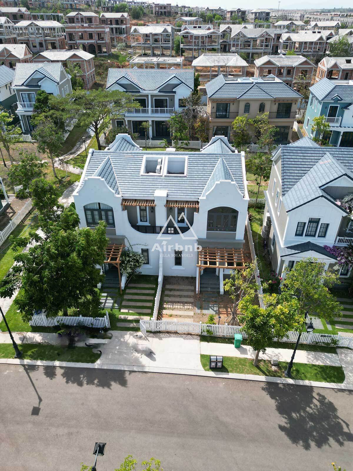 FAMILY VILLA - MS 29: Biệt thự song lập 10x20m (Căn góc)