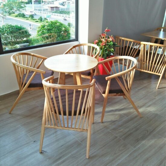 Bàn ghế gỗ cafe Genny G02
