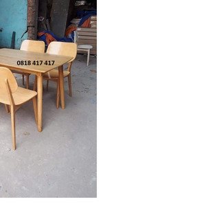 Bàn Ăn 4 Ghế Gỗ Cao Su AG-68
