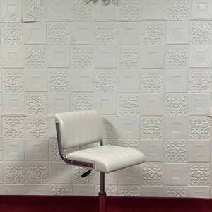 Ghế cafe đệm vuông chân trụ xoay A-68