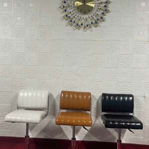 Ghế cafe đệm vuông chân trụ xoay A-68