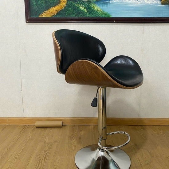 Ghế bar chân sắt mạ mặt nệm bọc da AG38