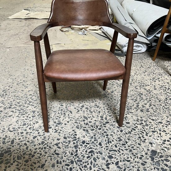 Ghế Hirosima tựa thấp