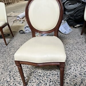 Ghế Louis không tay