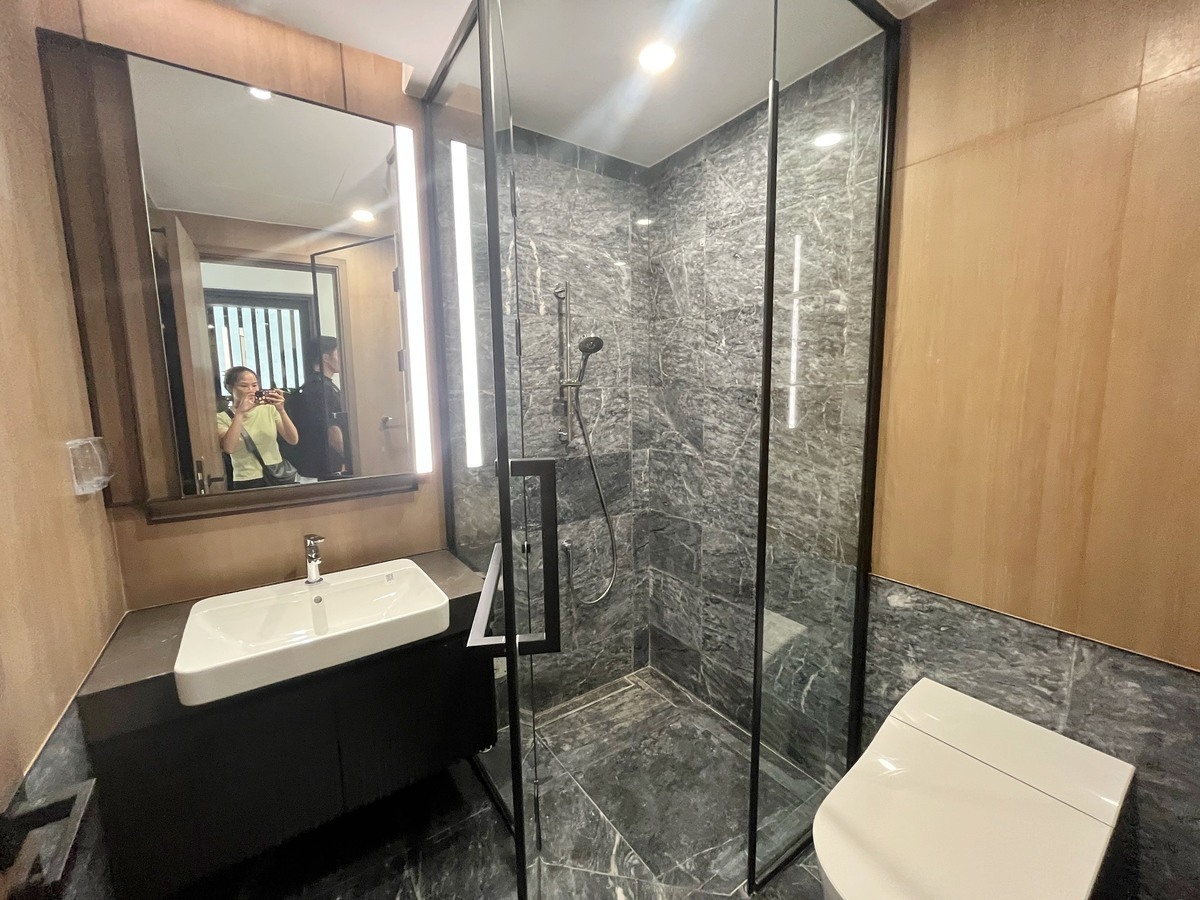3 phòng ngủ nội thất cơ bản giá 33 triệu 95m2 Lumiere Riverside
