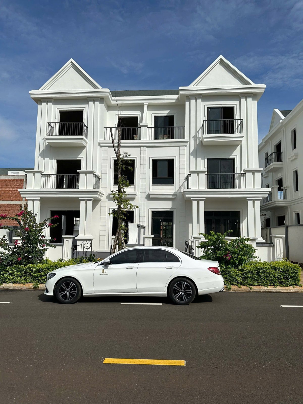 Bán Biệt Thự Song Lập Eco City Premier BMT – Đẳng Cấp Sống Thượng Lưu