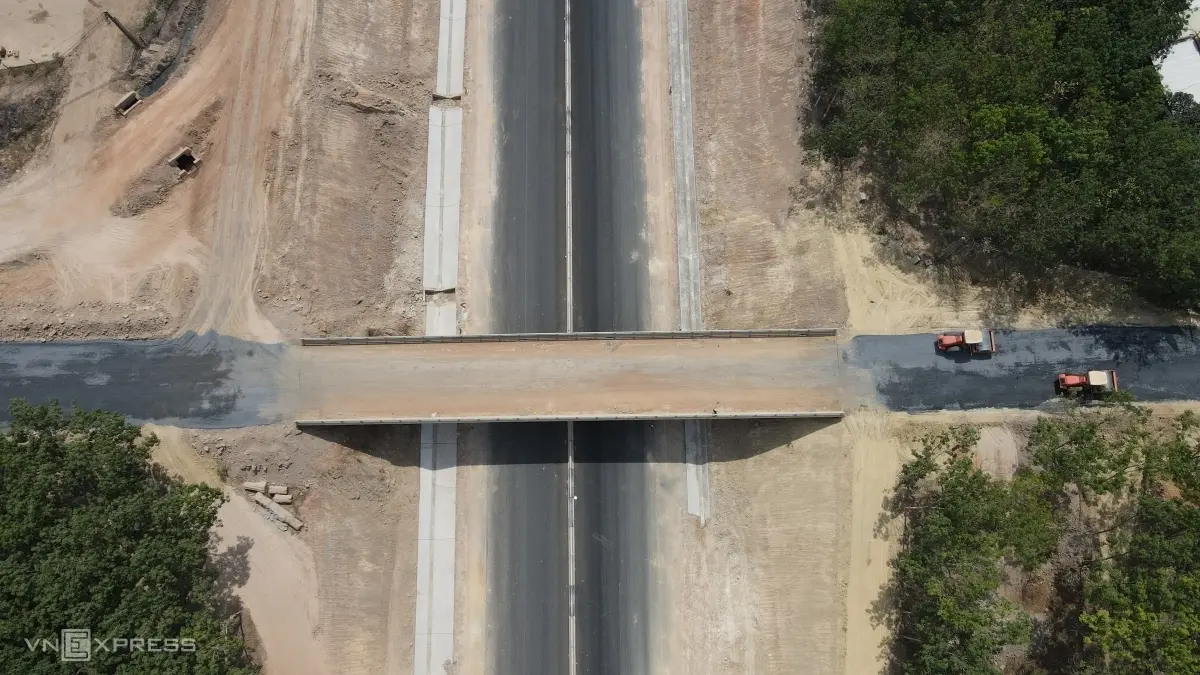 cao tốc dầu giây - phan thiết trước một tháng thông xe