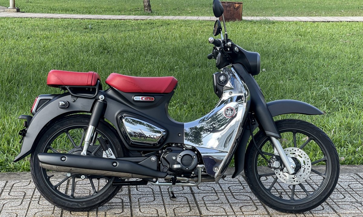 honda super cub disney giá hơn 100 triệu đồng