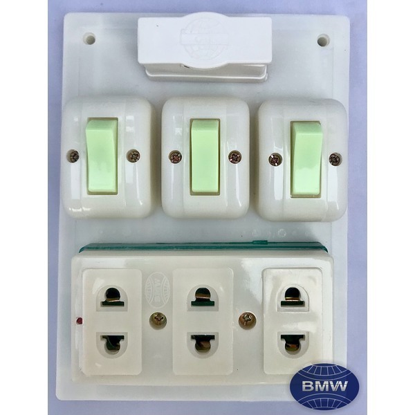 Táp lô Thái 5 ổ đa năng có lò xo chống giãn 3 công tắc (ổ có màng bảo vệ)