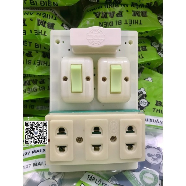 Táp lô Thái 5 ổ đa năng có lò xo chống giãn 2 công tắc (ổ có màng bảo vệ)