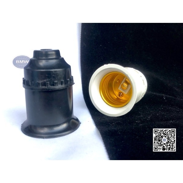 Đuôi xoáy treo trắng/đen