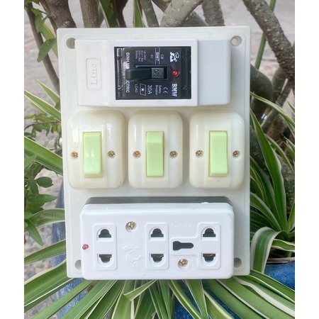 Táp lô Thái 5 ổ đa năng có lò xo chống giãn 2 c.tắc + CB