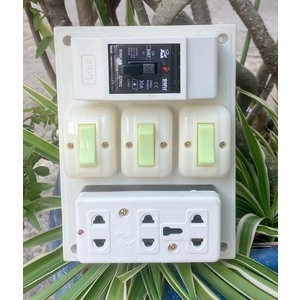 Táp lô Thái 5 ổ đa năng có lò xo chống giãn 2 c.tắc + CB