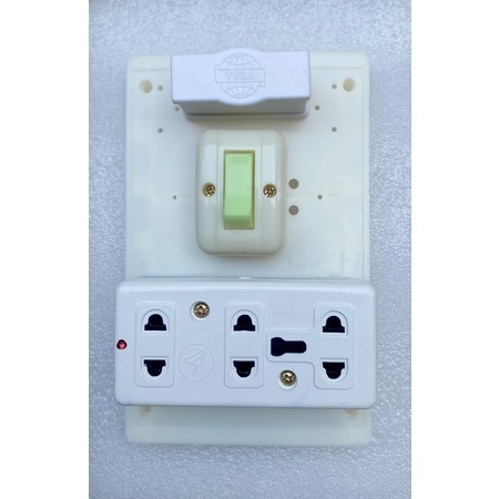 Táp lô Thái 5 ổ đa năng có lò xo chống giãn 1 công tắc (ổ có màng bảo vệ)