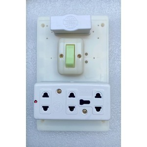 Táp lô Thái 5 ổ đa năng có lò xo chống giãn 1 công tắc (ổ có màng bảo vệ)
