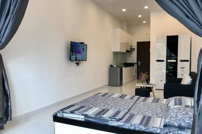 Mua bán studio 1pn giá 1,8 tỷ đầy đủ nội thất 35m2 tháp trung tâm