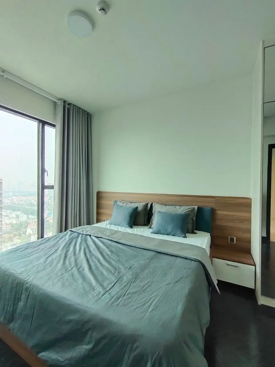 Cho thuê căn 3PN diện tích 133m2 sky Loft Duplex giá 35 triệu Feliz En Vista