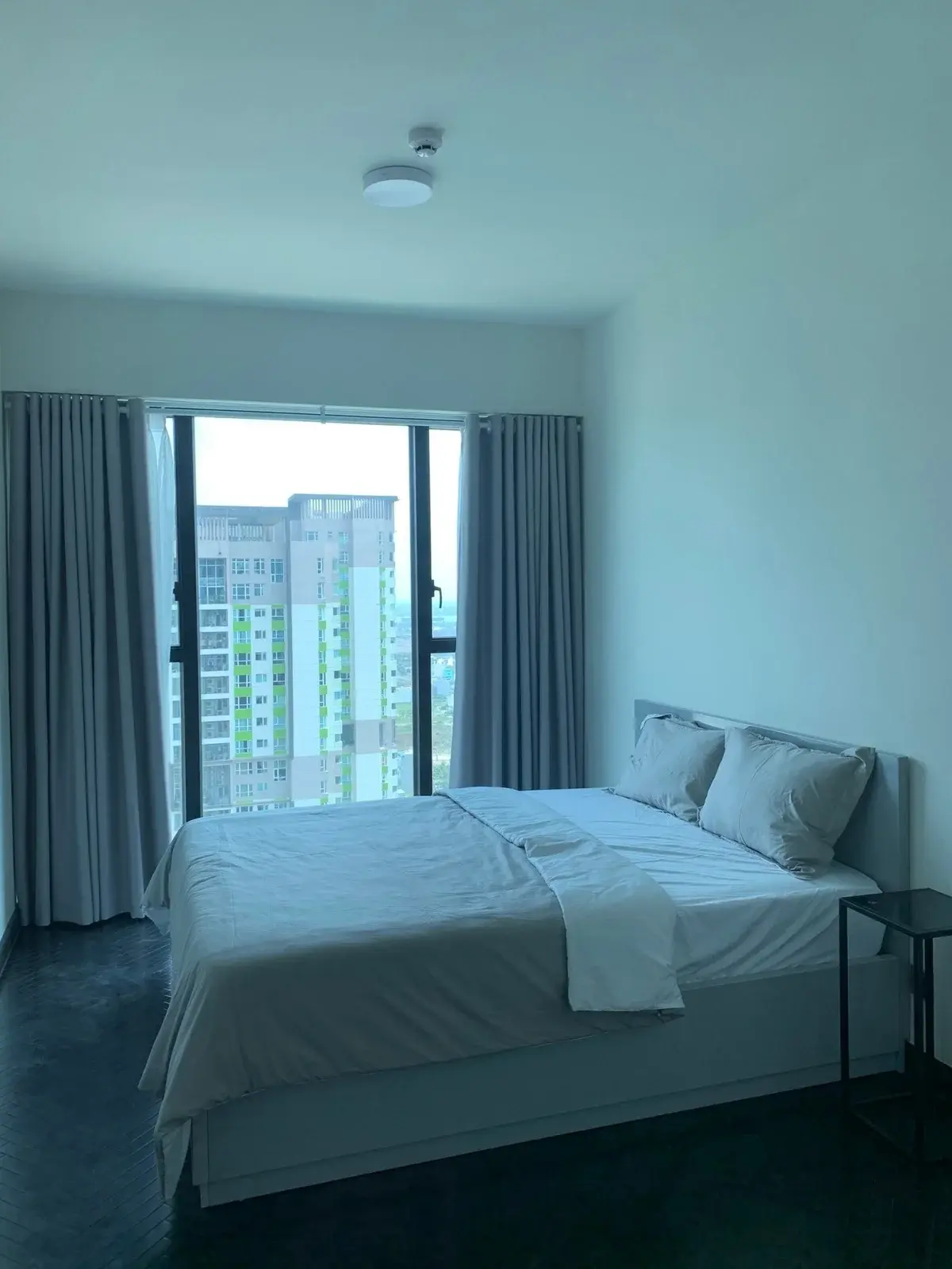 Cho thuê căn 3PN diện tích 133m2 sky Loft Duplex giá 37 triệu Feliz En Vista