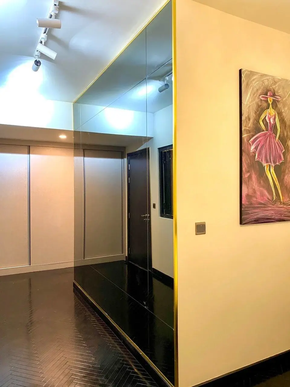 Chuyển nhượng căn hộ 2pn giá 8,5 tỷ thiết kế Duplex nhà đẹp Feliz En Vista