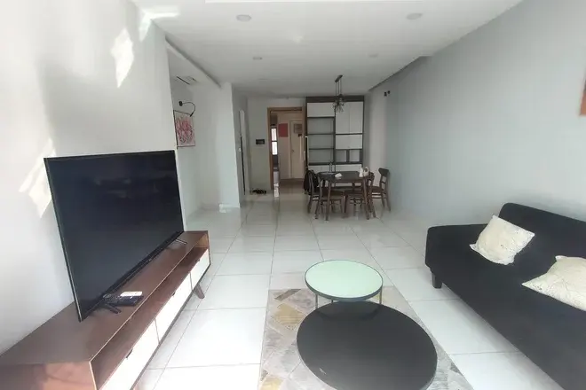 Vista Verde cho thuê 2pn giá 18 triệu tầng cao có ban công thoáng 82m2