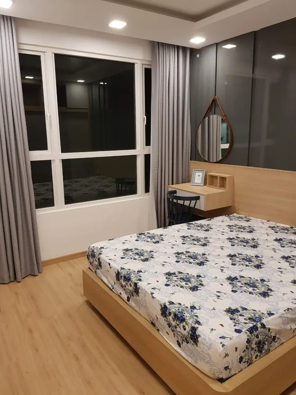 Bán căn 2pn duplex giá 5,8 tỷ kèm nội thất 87m2 nhà rộng rãi trống sẵn