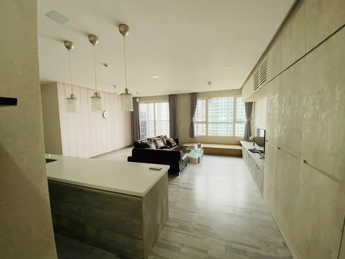 Bán căn hộ 3 phòng ngủ 9,5 tỷ nội thất đầy đủ chung cư Vista Verde