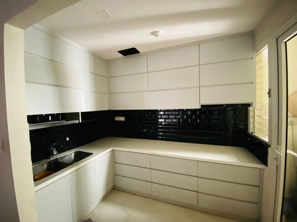 Bán căn hộ 3 phòng ngủ 9,5 tỷ nội thất đầy đủ chung cư Vista Verde