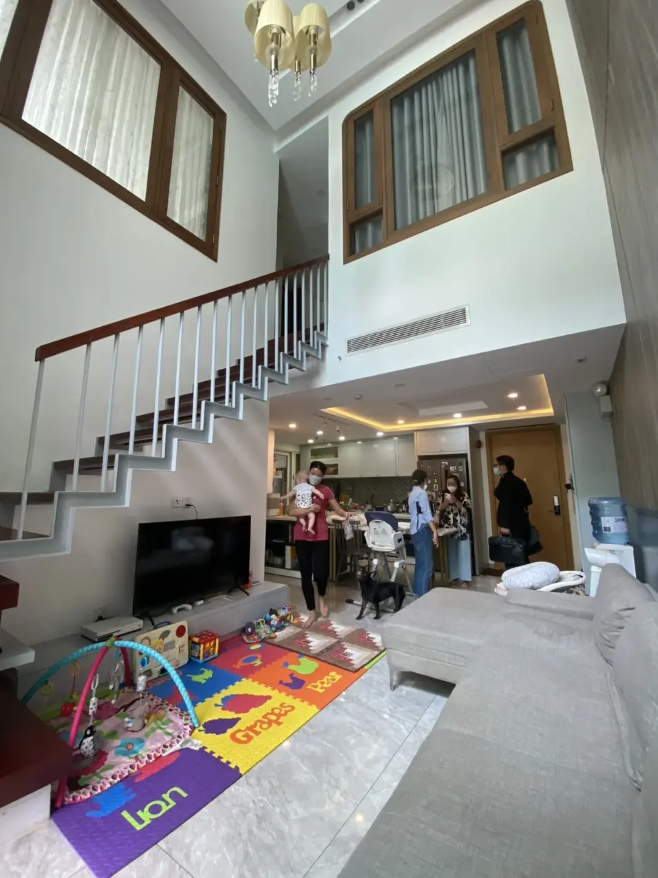 Cho thuê 3pn duplex Vista Verde giá 1500$ nhà đẹp có ban công rộng