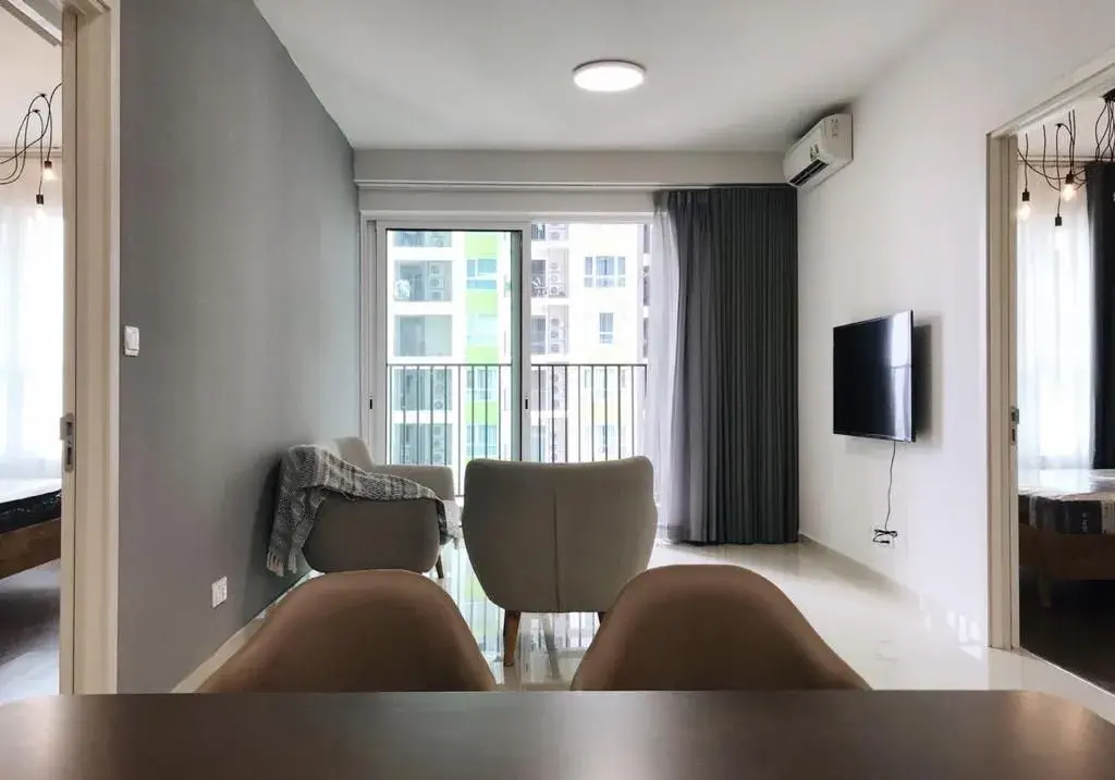 Suất SPA bán full nội thất giá 5,8 tỷ 90m2 tầng cao có ban công mát mẻ