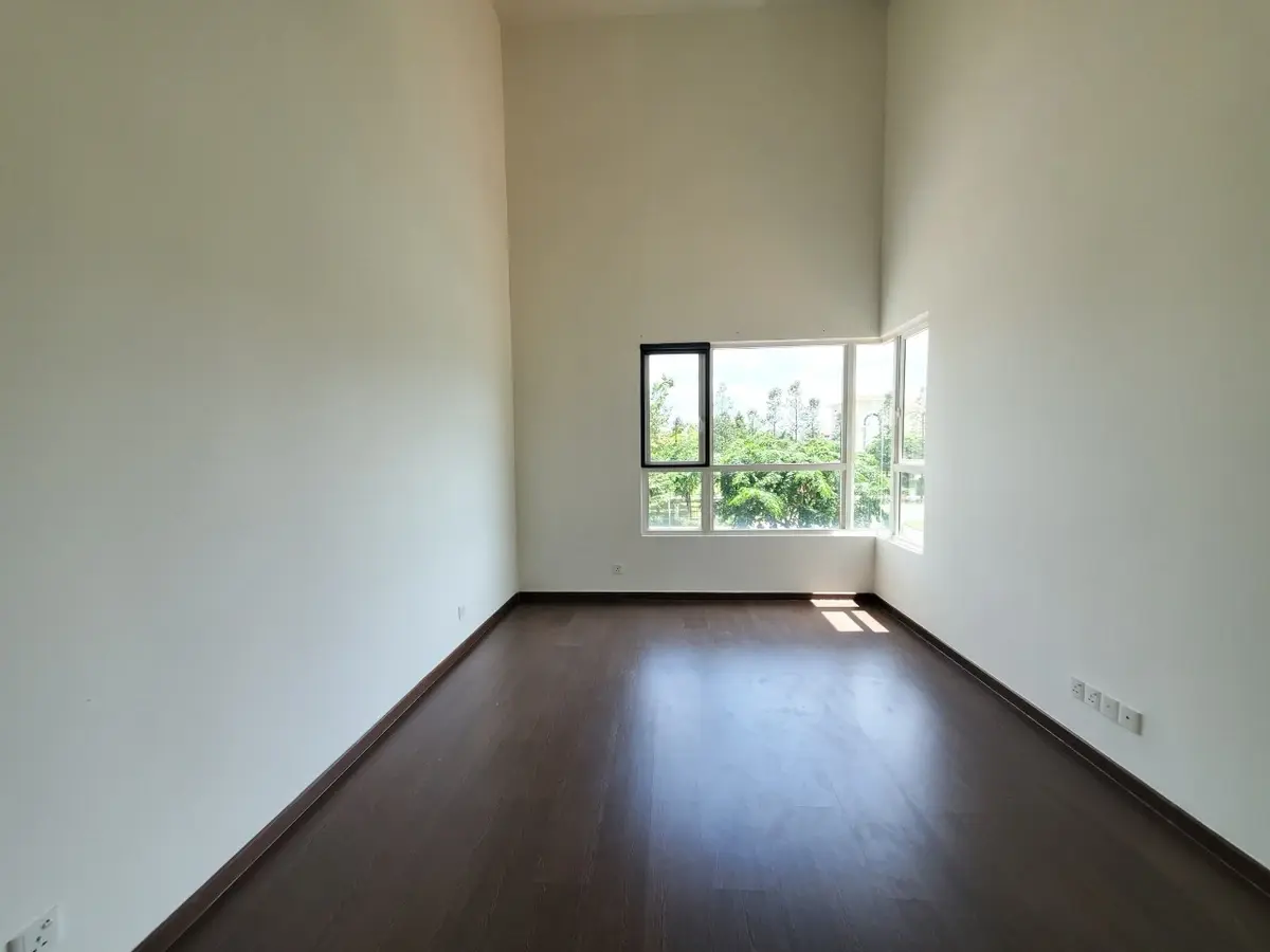 Thuê căn hộ 4pn nội thất cơ bản 38 triệu/tháng diện tích 203m2 Vista Verde