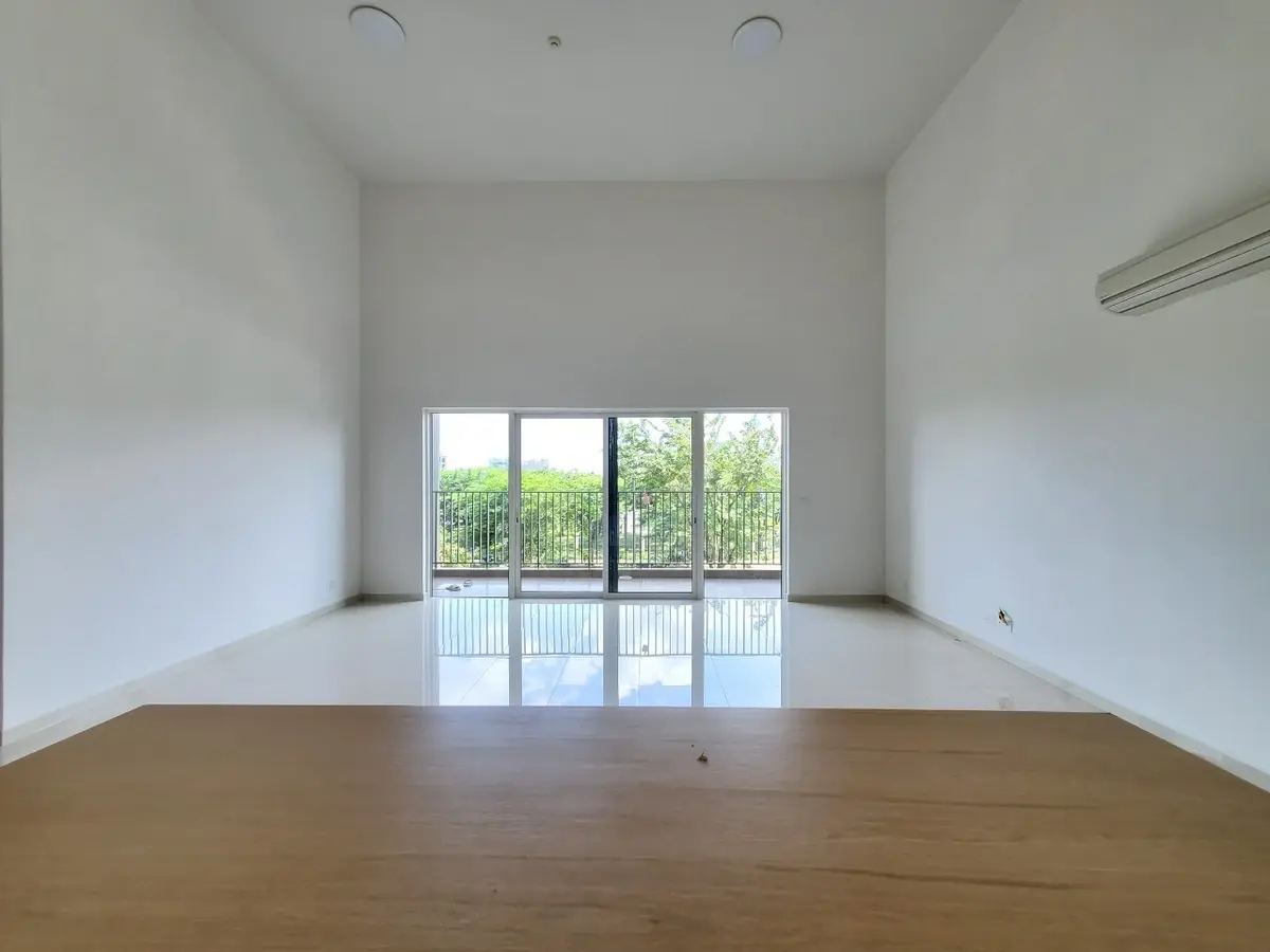 Thuê căn hộ 4pn nội thất cơ bản 38 triệu/tháng diện tích 203m2 Vista Verde