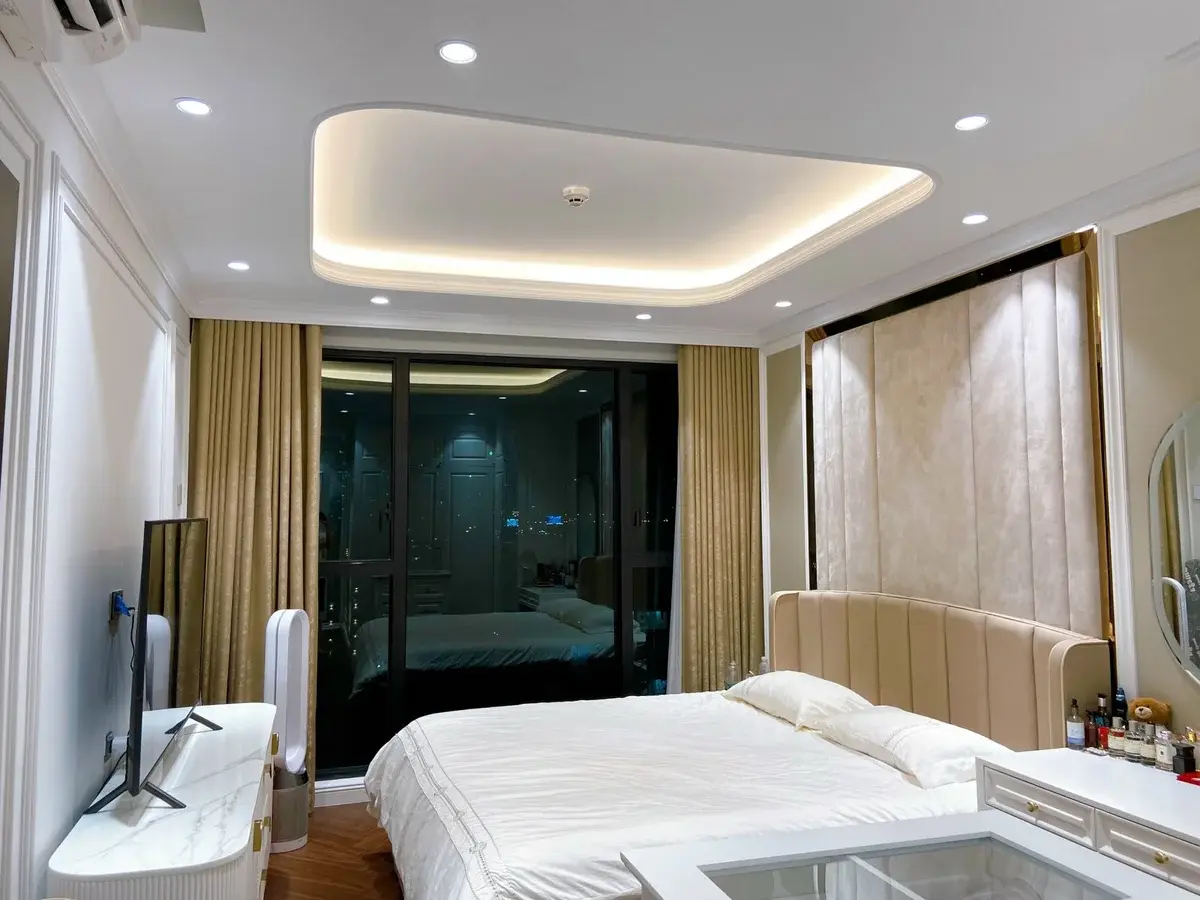 Bán nhà 2pn 103m2 thiết kế tone màu trắng sang trọng tại Feliz En Vista Quận 2