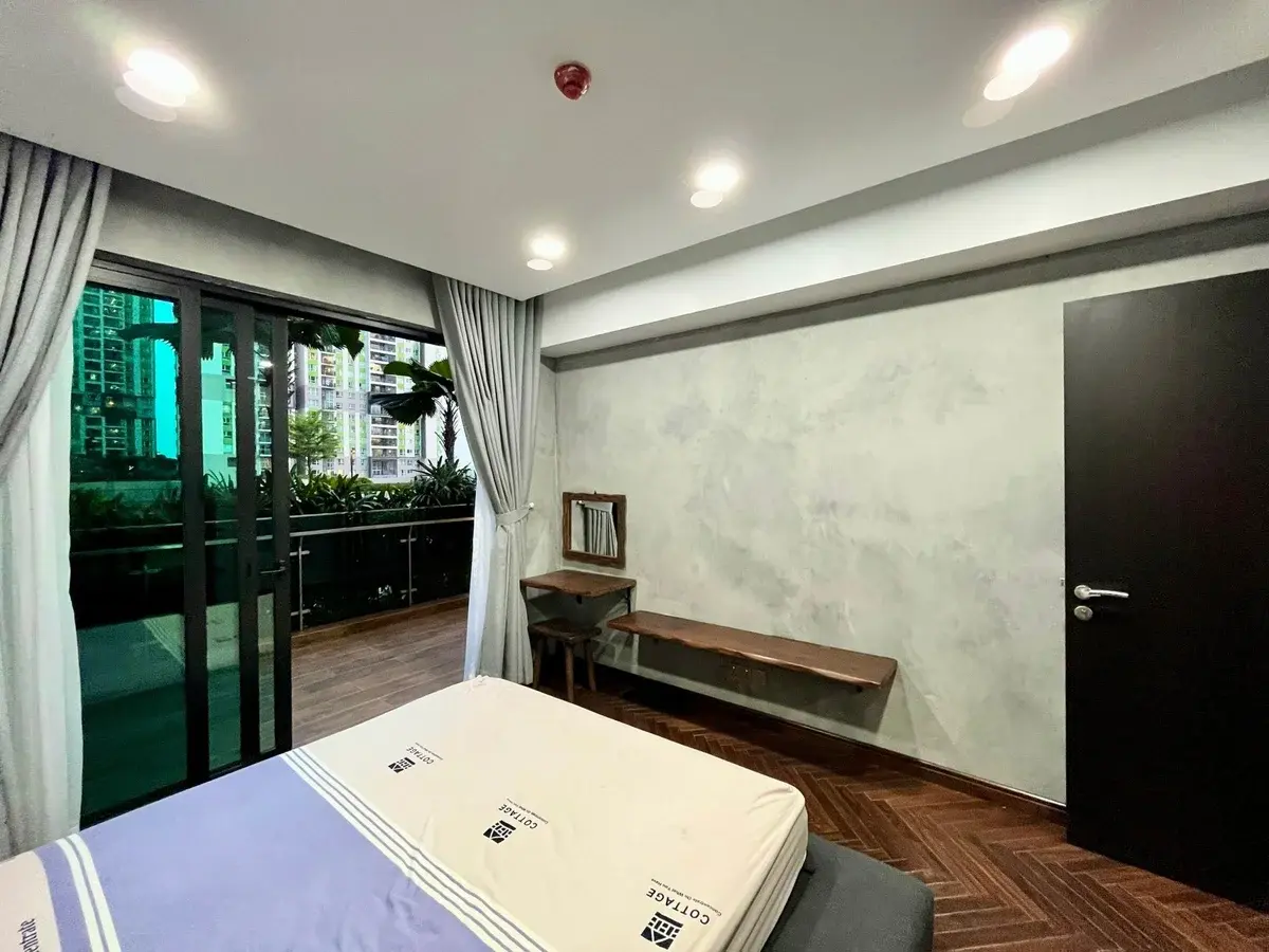 2PN 136m2 cho thuê 46 triệu/tháng có sân vườn rộng nhà đẹp