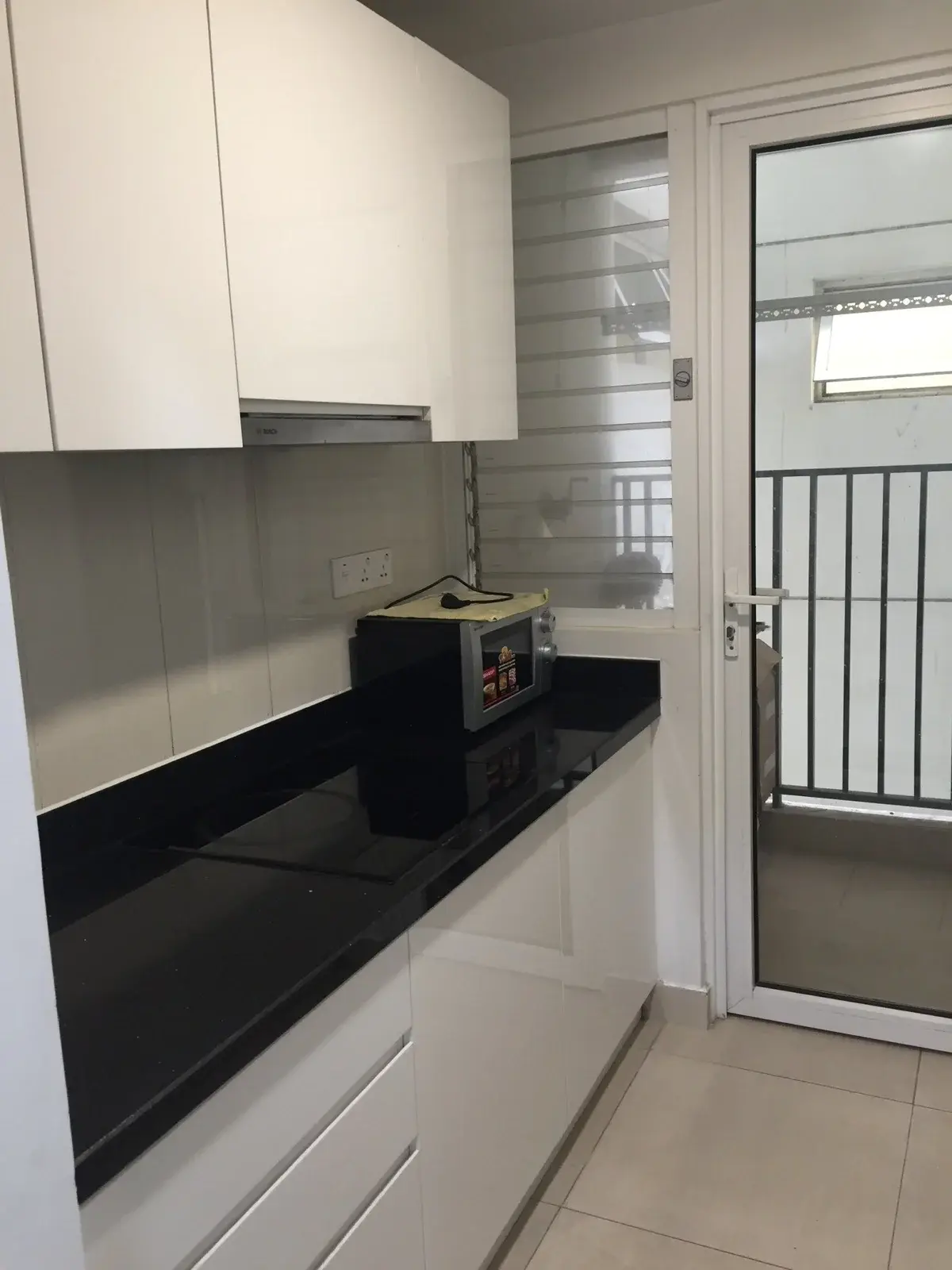 Vista Verde cho thuê 1pn giá 3,95 tỷ nội thất full đồ tầng trung dễ di chuyển