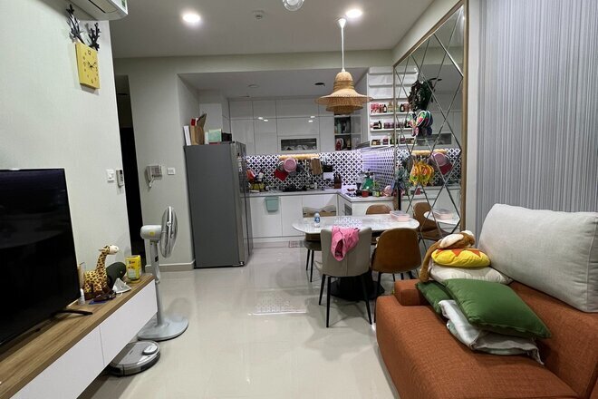 Mua bán căn hộ The Sun Avenue 2pn 72m2 giá 4,1 tỷ full nội thất