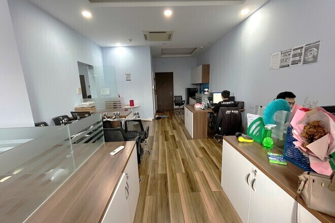 Cho Thuê Văn Phòng Lớn Đầy Đủ Nội Thất The Sun Avenue