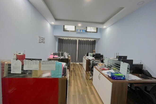 Cho Thuê Văn Phòng Lớn Đầy Đủ Nội Thất The Sun Avenue