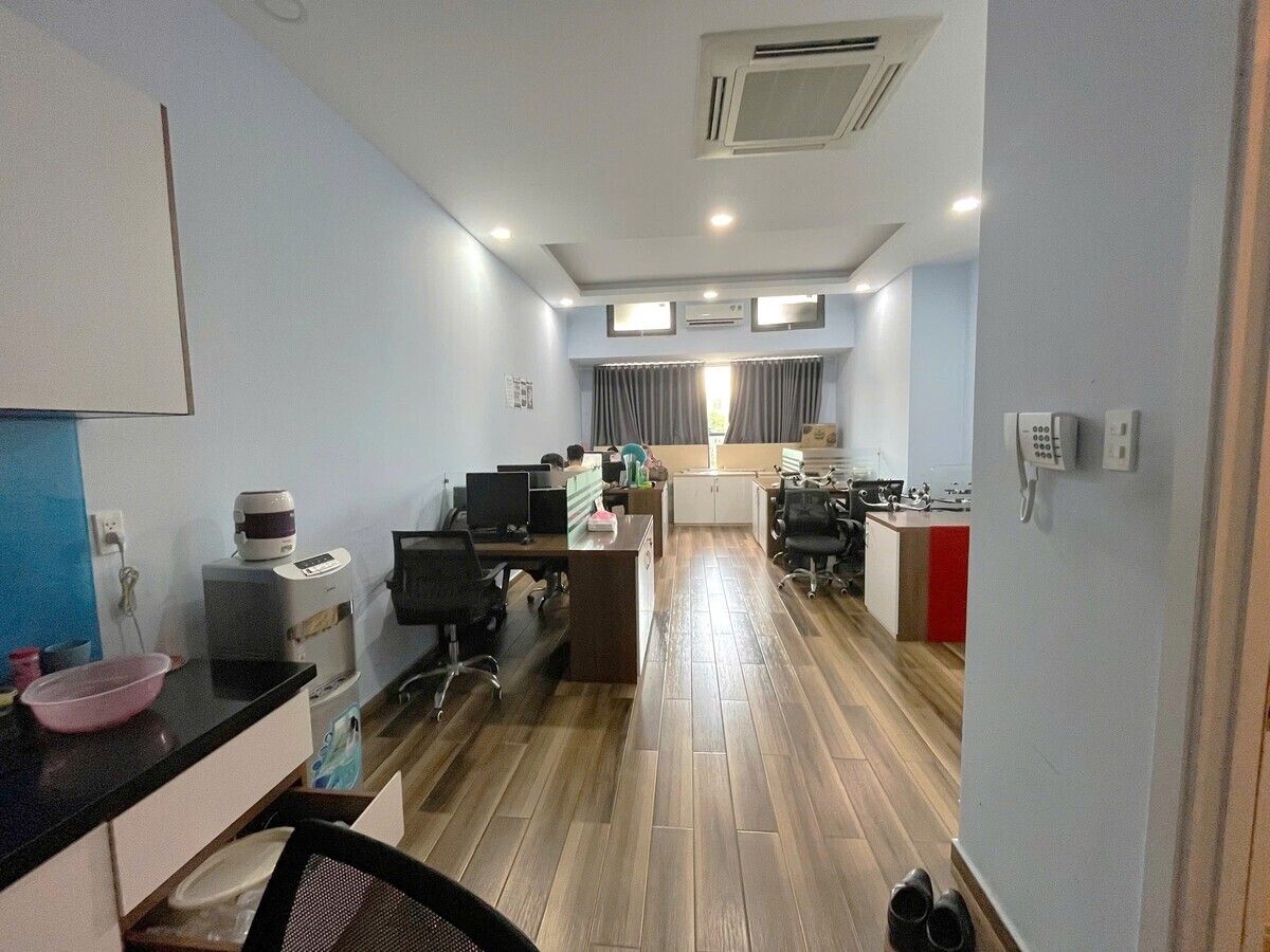 Cho Thuê Văn Phòng Lớn Đầy Đủ Nội Thất The Sun Avenue