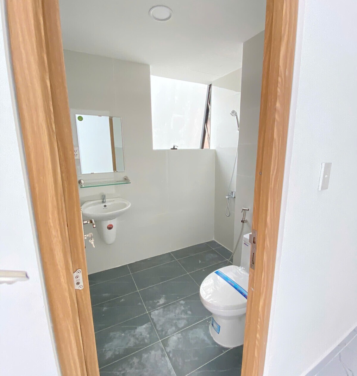 Officetel Đẹp Quá Trời Có Cả Ban Công Riêng – The Sun Avenue Officetel