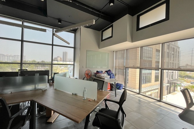 Cho thuê văn phòng rộng 90m2 giá 25 triệu có 2wc The Sun Avenue
